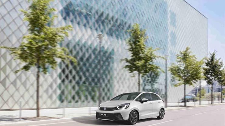 Honda Jazz e:HEV yenileniyor