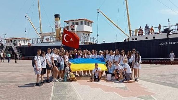 Ukrayna’nın çiçeklerinden barış mesajı