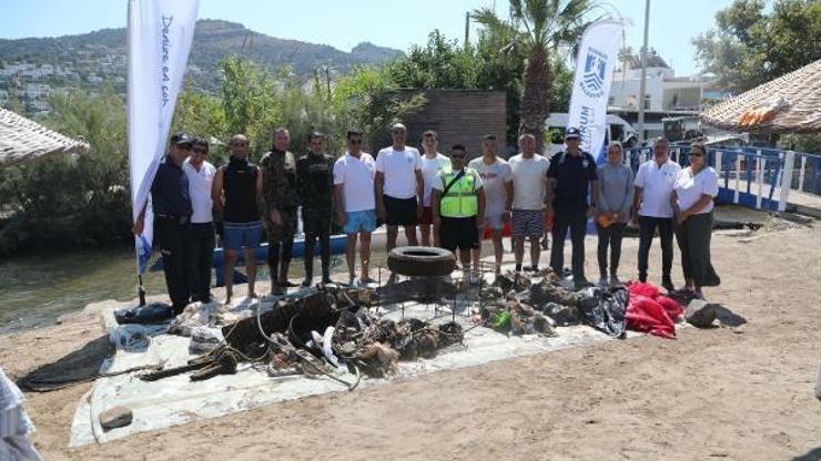 Bodrumda denizden 76 kilo gram katı atık çıkarıldı