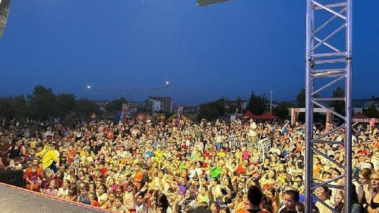 Nevşehirde sevilen animasyon karakterleri sahne aldı