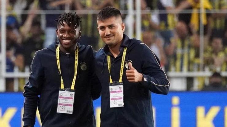 Fred ve Cengiz Ünder taraftarı selamladı