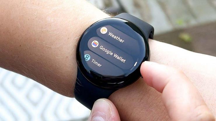 Google, Pixel Watch 2 için hazırlıklarını yapıyor