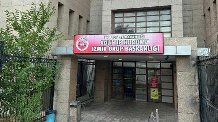 İzmirde kan donduran olay Minibüsten indirilerek bıçaklandı