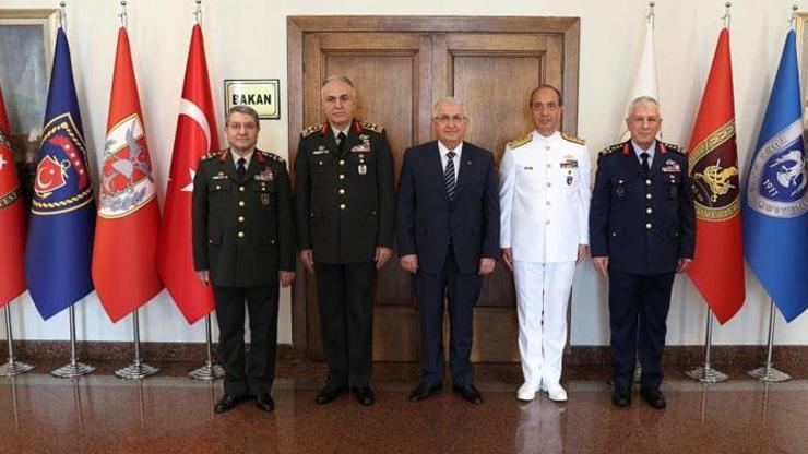 Bakan Güler, TSK Komuta Kademesi’ni kabul etti