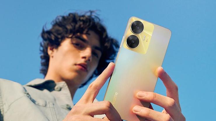 realme c55 şampiyon sahaya çıkıyor