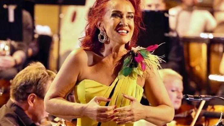 Soprano Küçükekmekçi, İtalyanları büyüledi