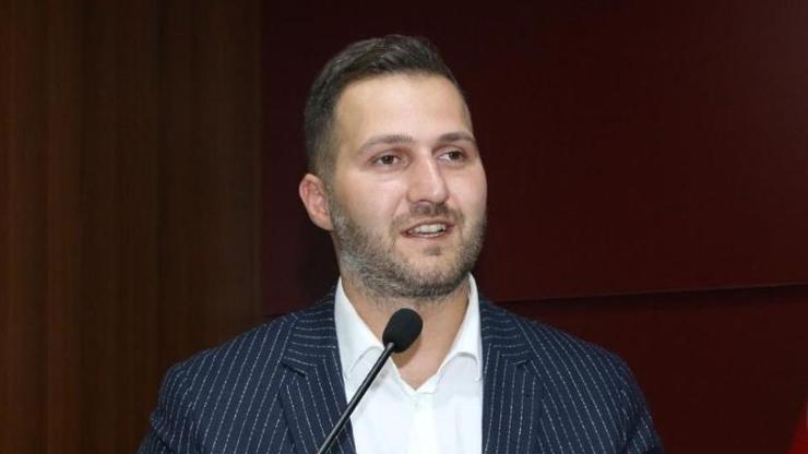 Ümraniyesporun yeni başkanı Ömür Aydın oldu