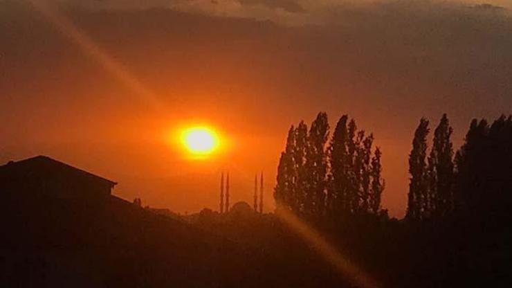 Iğdırda gün batımı görsel şölen oluşturdu