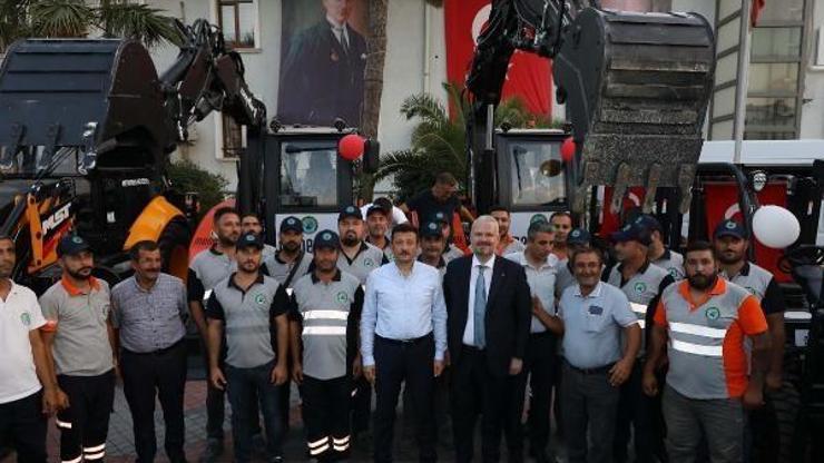 Menemen Belediyesi 100 yeni araç aldı