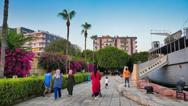 Nusret Mayın Gemisi 8 ayda 32 bin yerli ve yabancı turist ağırladı