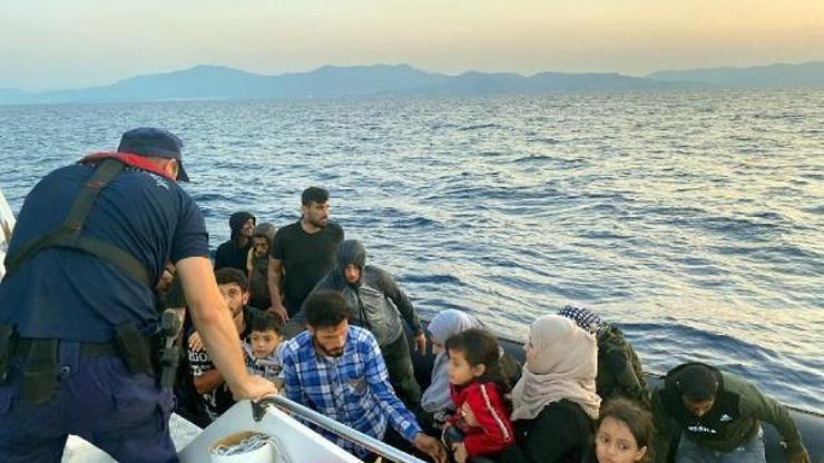 Kuşadasında 36 kaçak göçmen kurtarıldı