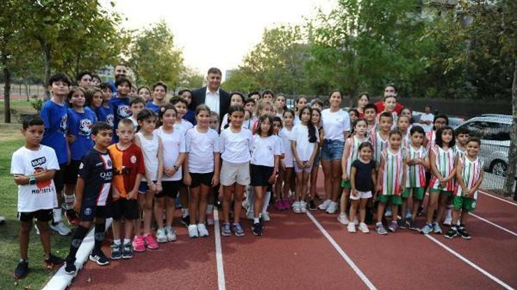 Karşıyakada 5 bin çocuk yaz tatilinde sporla buluştu