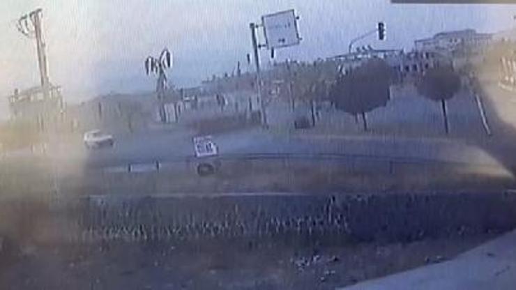 Motosiklet sürücüsünün öldüğü kaza, kamerada