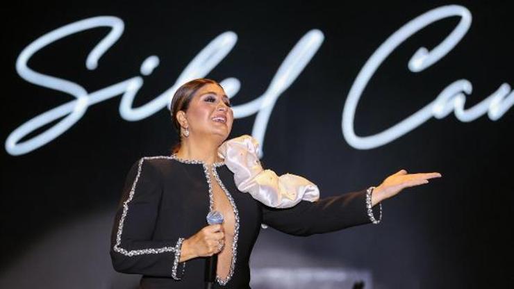 92. İzmir Enternasyonal Fuarında konser ve etkinliklere yoğun ilgi