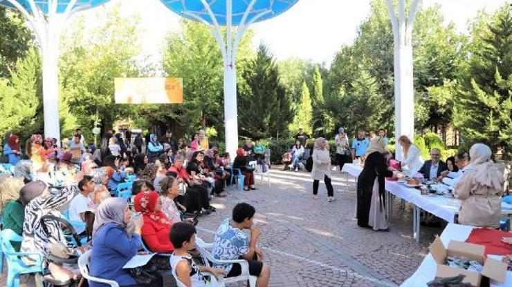 Erganide yöresel yemek yarışmasında dereceye girenler ödüllendirildi