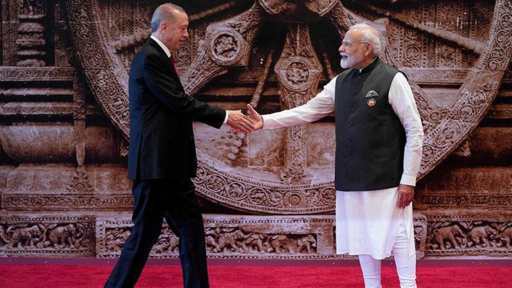 Dünyanın gözü bu zirvede Ajanslar fotoğrafları son dakika koduyla geçiyor