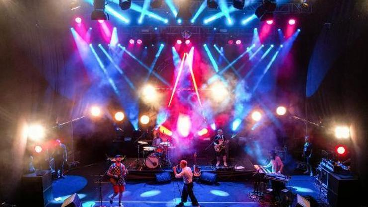 92. İzmir Enternasyonal Fuarında müzik tam gaz