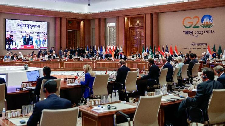 Kiev G20 bildirisini kırmızı kalemle çizdi