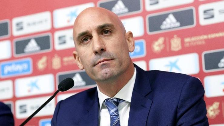İspanya Futbol Federasyonu Başkanı Rubiales istifa etti
