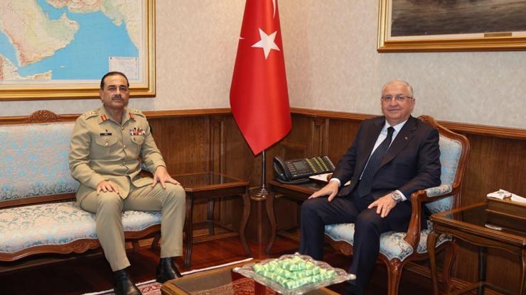 Bakan Güler, Pakistan Kara Kuvvetleri Komutanı Muniri kabul etti