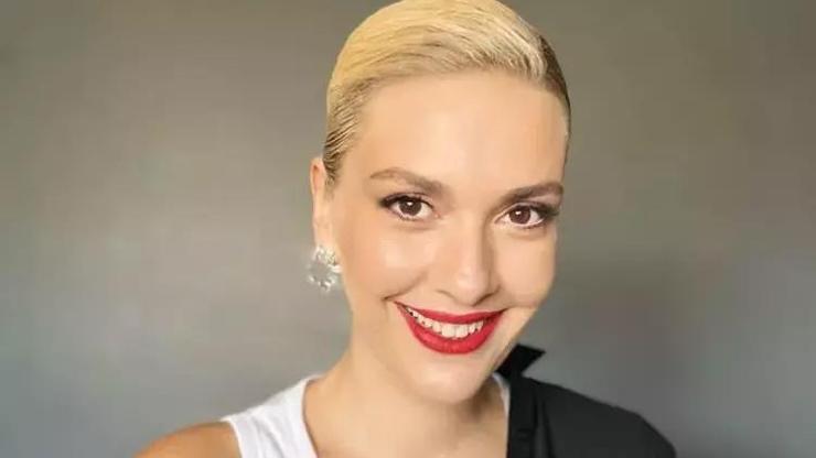 Bergüzar Korel oyunculuğun zorluklarına değindi Takipçileri yorum yağdırdı