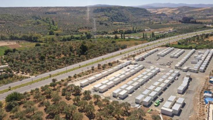 Hatayda konteyner kent inşası sürüyor