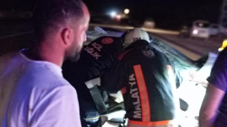 Malatyada iki otomobil çarpıştı: 4 yaralı