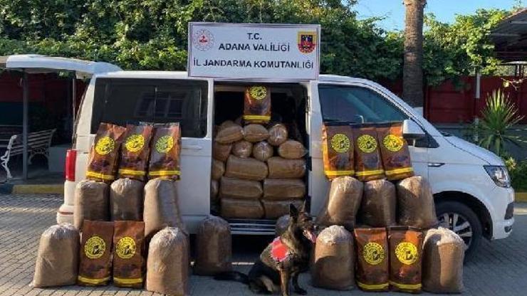 Adanada şüphe üzerine durdurulan araçtan 755 kilo tütün ele geçirildi