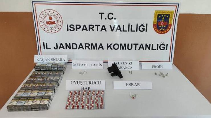 Ispartada uyuşturucu operasyonlarına 3 tutuklama