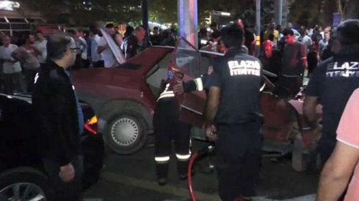 Elazığda 2 otomobil çarpıştı: 6 yaralı