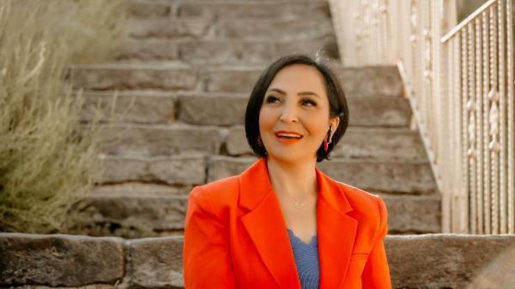 Atatürkün sevdiği türküleri seslendirdi