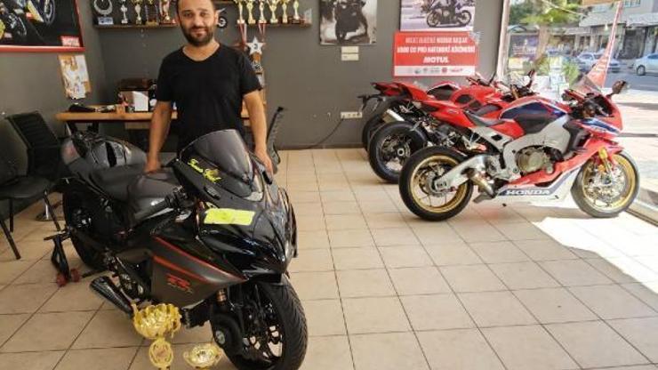 Mersinli sporcu çifte kupayla döndü