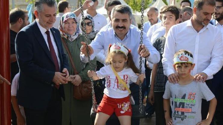 Yıldırım’da Ayçiçeği Parkı hizmete açıldı