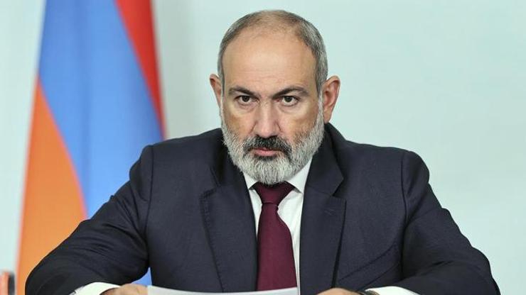 Ermenistan’da darbe girişimi iddiasıyla 8 komutana gözaltı