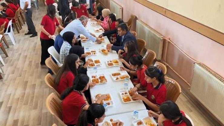 Midyatta 4 bin 500 taşımalı eğitim gören öğrenciye yemek desteği