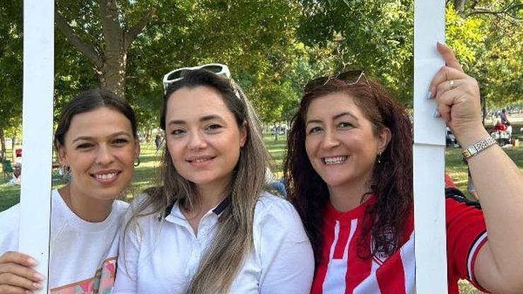 1965 Samsunspor Derneğinden Piknik ve Uçurtma Şenliği