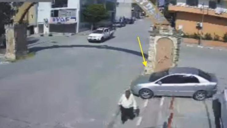 El freni çekilmeyen otomobil az daha faciaya neden oluyordu