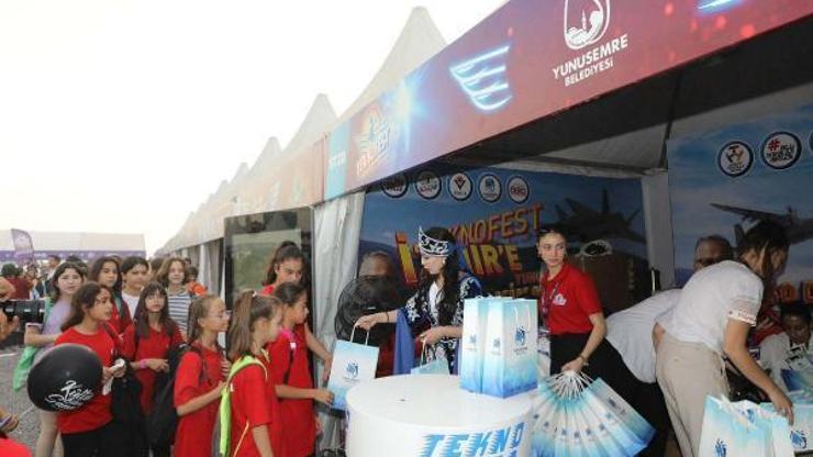 Yunusemre Belediyesi, öğrencileri TEKNOFEST İzmirle buluşturdu