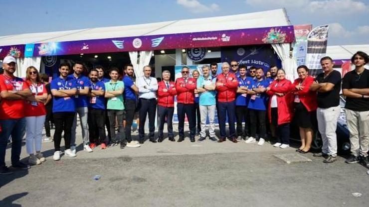 TEKNOFESTte Ege Üniversitesi standına 7den 70e ilgi