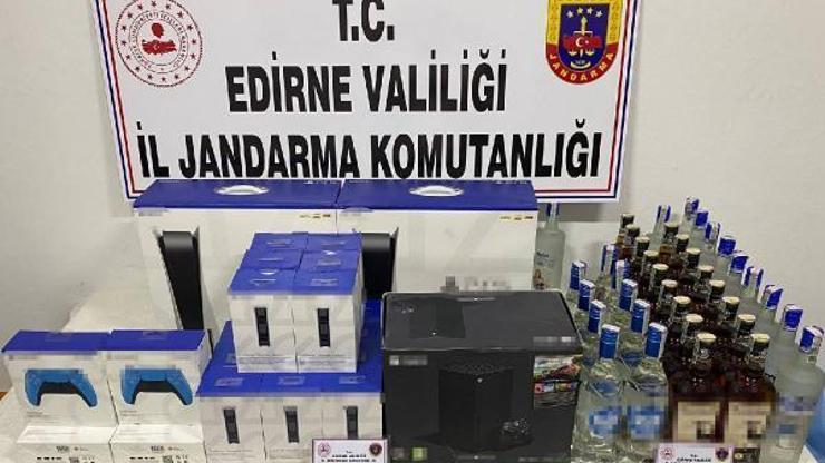 Yolcu otobüsünde 200 bin lira değerinde kaçak oyun konsolu ve içki ele geçirildi