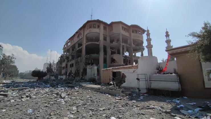 İsrail Gazzedeki İslam Üniversitesini bombaladı