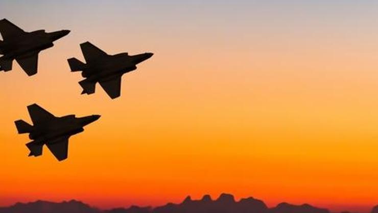 Son dakika... İsrail, Şam Havalimanı’nı vurdu
