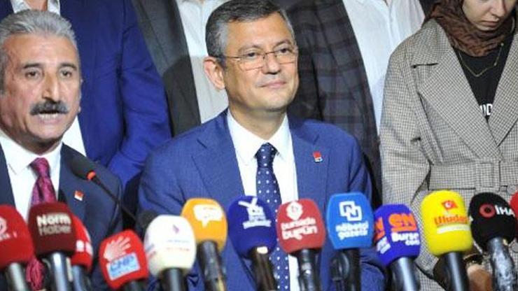 CHPli Özgür Özelden Kılıçdaroğluna: Kimin genel başkan olacağına delegeler karar verecek