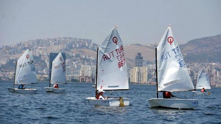 İzmir Körfezinde 100üncü yılda yelkenler Cumhuriyete açılacak