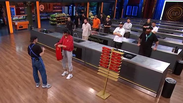 MasterChef kaptan kim oldu 30 Ekim 2023 MasterChefte kaptan ve yeni takımlar belli oldu