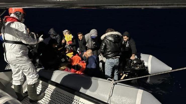 Kuşadasında 38 düzensiz göçmen kurtarıldı