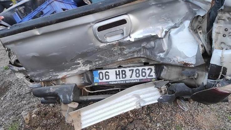 Bingölde 3 aracın karıştığı zincirleme kazada 6 kişi yaralandı