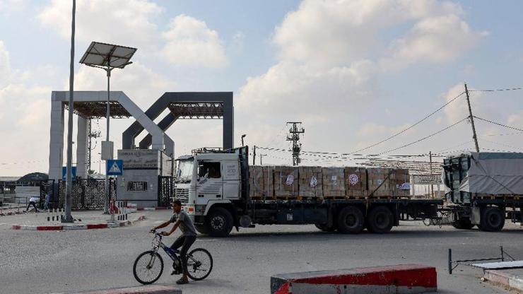Refahtan 800den fazla yabancı pasaport sahibi geçiş yaptı