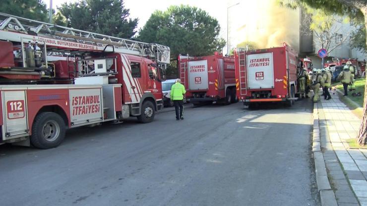 Bağcılarda sünger deposunda yangın