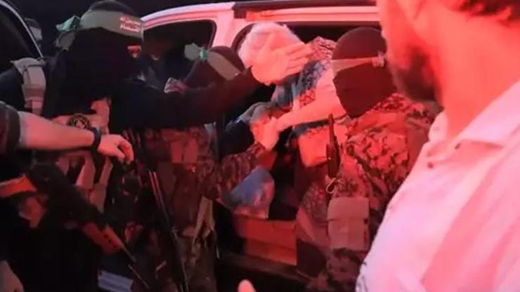 Hamas 1 Rus esiri serbest bıraktı